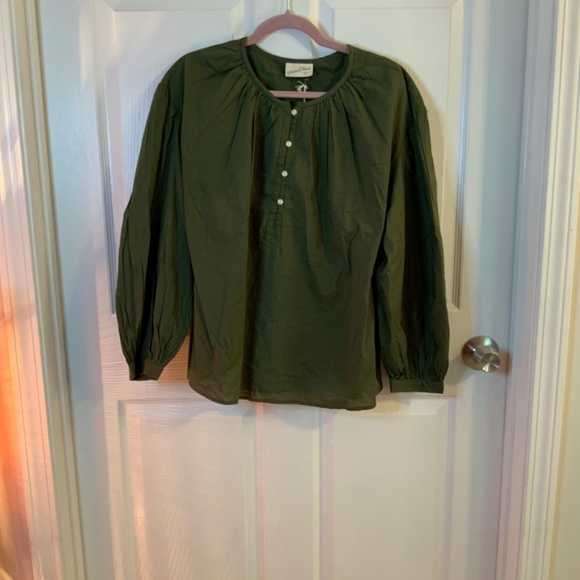 Universal Thread Green Blouse - Picture 6 of 6